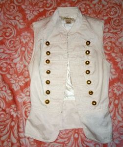 Really cute button up vest